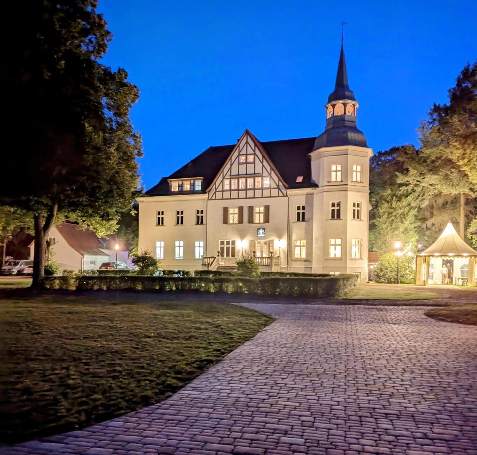 Schloss Sigroen Superior Camping Und Hotel Bad Wilsnack Zewnętrze zdjęcie